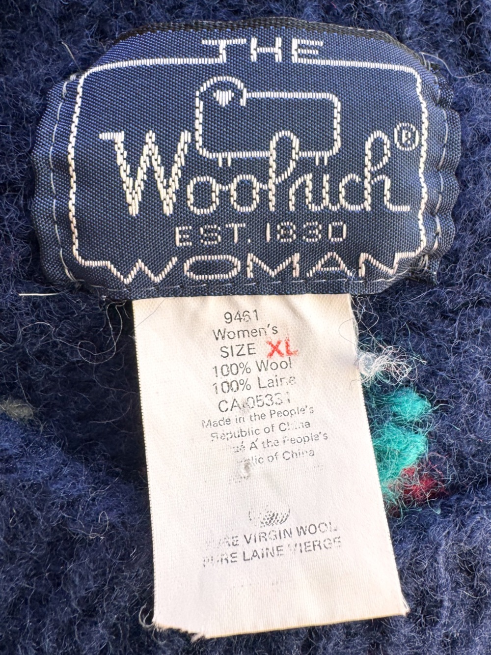 Vtg Woolrich Pure Virgin Wool Dog Sweater Navy Blue Sheepdog Floral Knit XL - Picture 3 of 13